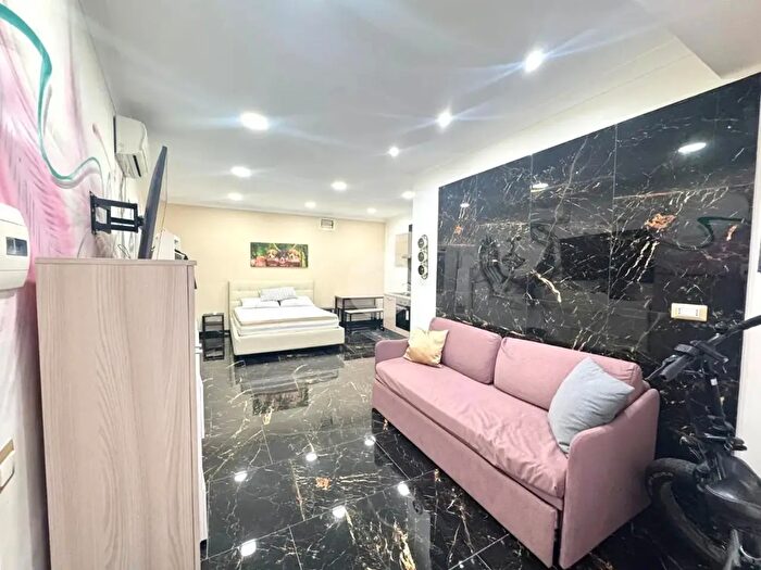 Appartamento monolocale in vendita in Viale dei Gesuiti, Napoli