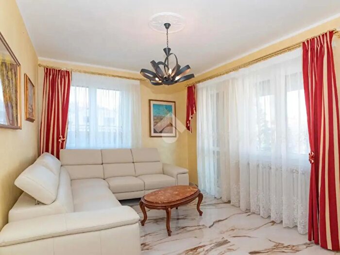 Appartamento trilocale in vendita in Via Buratto, Cirie