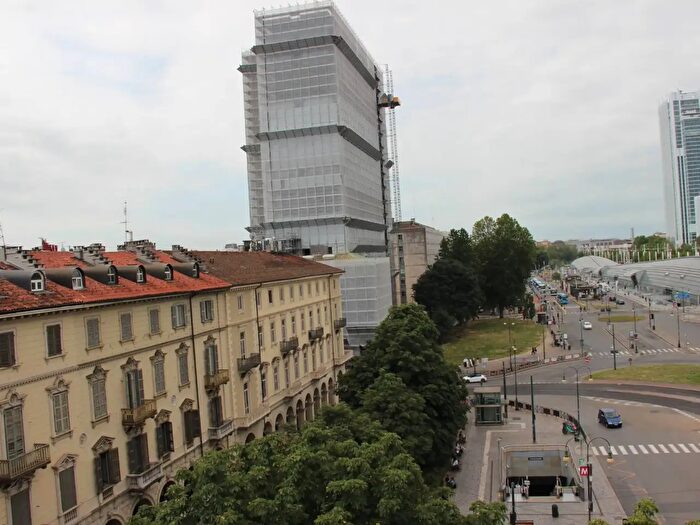 Appartamento quadrilocale in affitto in Piazza XVIII Dicembre, Torino