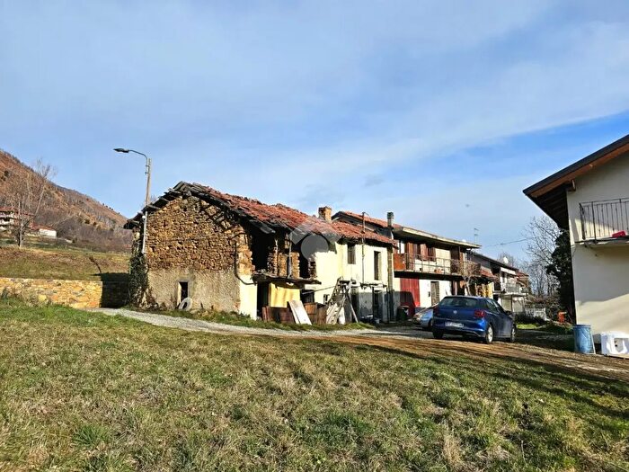 Casa quadrilocale in vendita in Via Montelera, Varisella