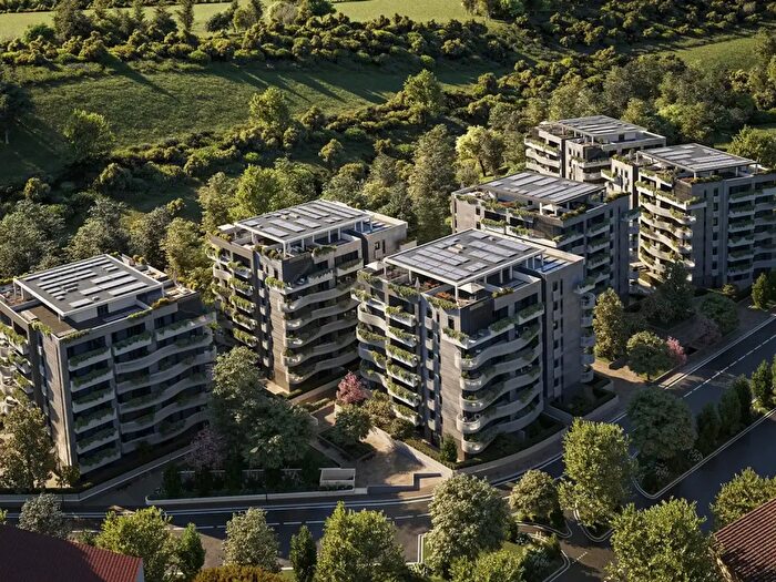 Appartamento trilocale in vendita in Piazzale Giulio Douhet, Roma