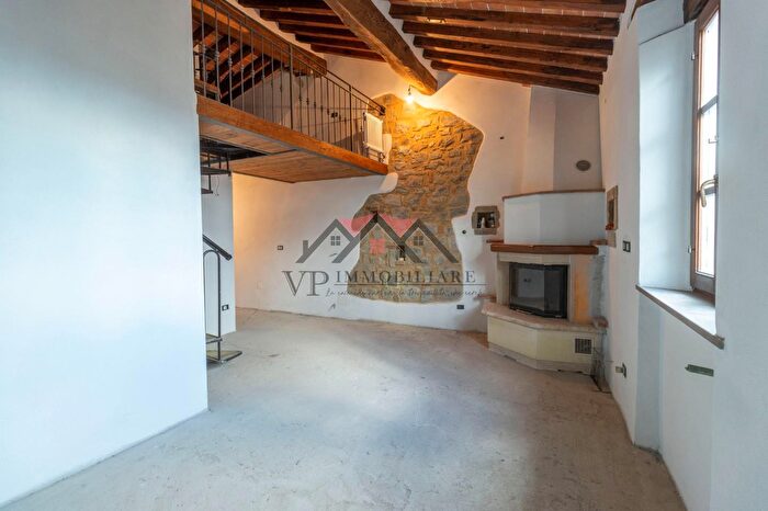 Appartamento quadrilocale in vendita in Castelnuovo Val Di Cecina