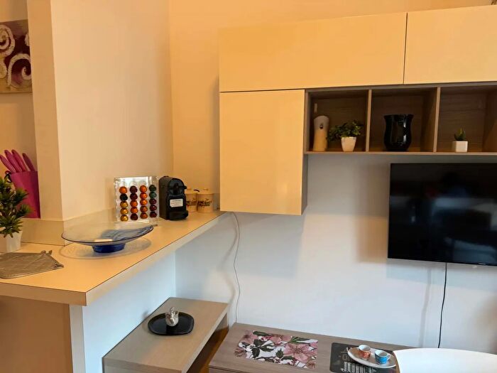 Appartamento monolocale in affitto in Via Fabio Filzi, Milano