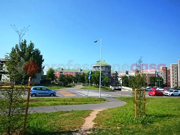 Appartamento trilocale in vendita in Piazza dei Popoli, Pioltello