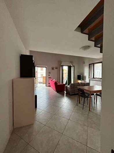 Appartamento quadrilocale in affitto in via matteotti, Centro, Castronno