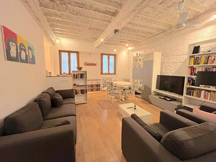Appartamento trilocale in vendita in Via Aprile Firenze, Firenze