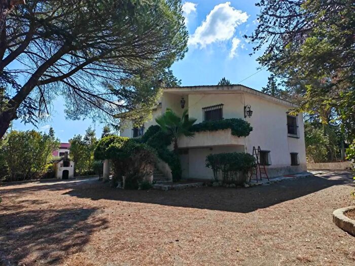 Casa con 8 locali in vendita in Cda Madonna del Pozzo, Martina Franca