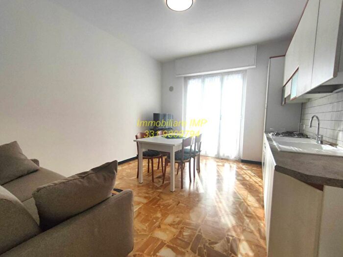 Appartamento trilocale in affitto in Corso Europa, Centro, Loano