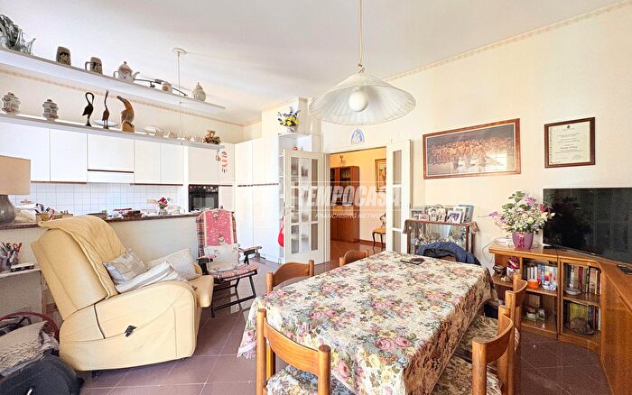 Appartamento trilocale in vendita in Bologna