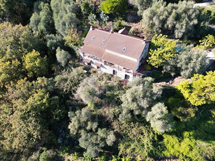 Casa con 8 locali in vendita in Via Fontana, Ventimiglia