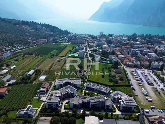 Appartamento bilocale in vendita in Via Longa, Riva Del Garda