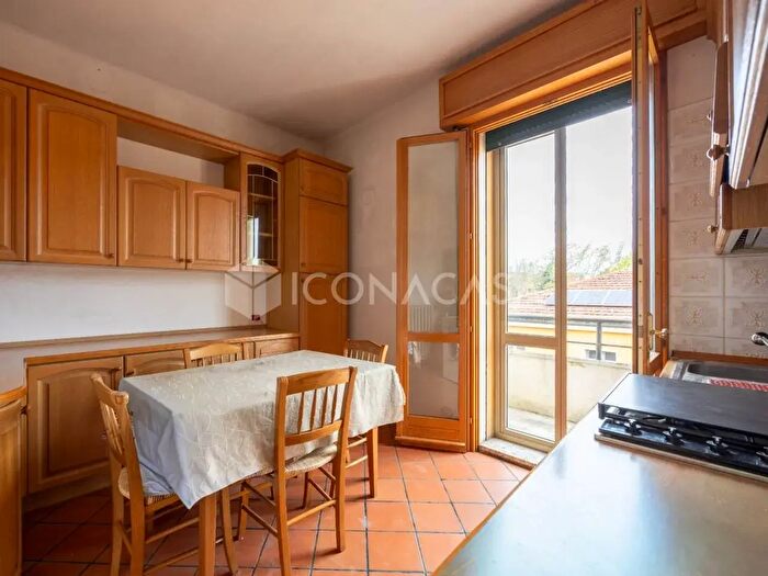 Appartamento quadrilocale in vendita in Via XXI Aprile, Bologna