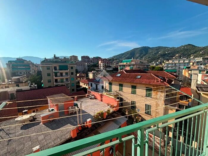 Appartamento bilocale in vendita in Via Ferretto, Rapallo