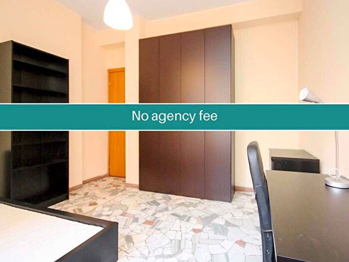 Appartamento con 6 locali in affitto in Via Giuseppe Bruschetti, Cascina dei Pomi, Milano