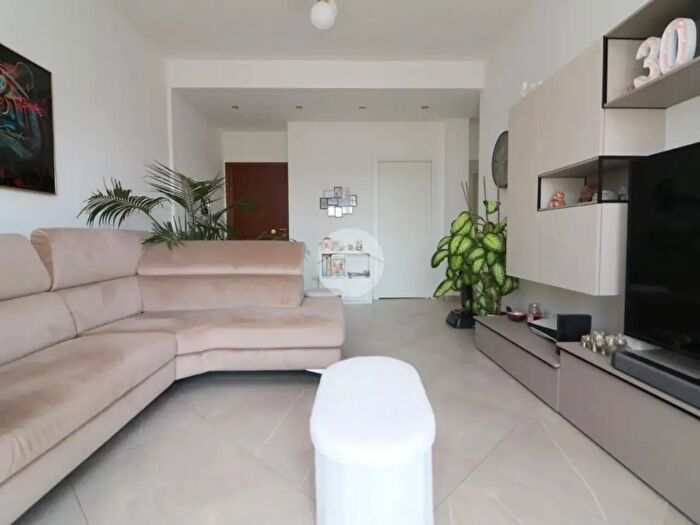 Appartamento trilocale in vendita in Via Luigi Capuana, Rho