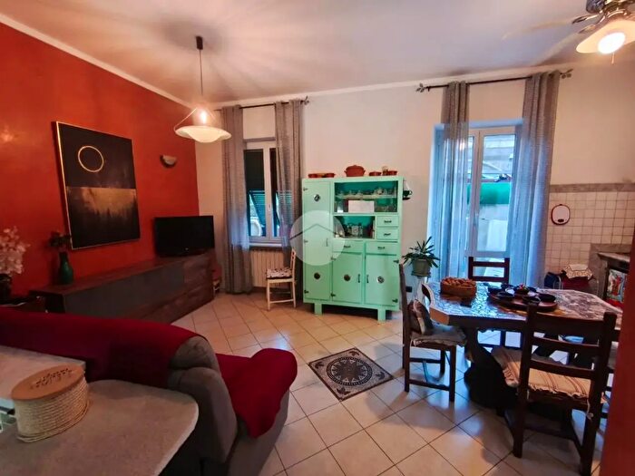 Appartamento quadrilocale in vendita in Via Bercilli, Genova