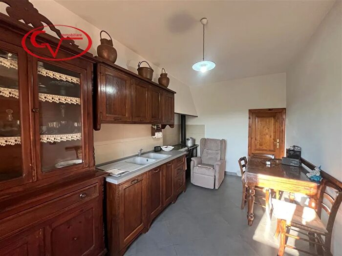 Casa quadrilocale in vendita in Centro, Terranuova Bracciolini