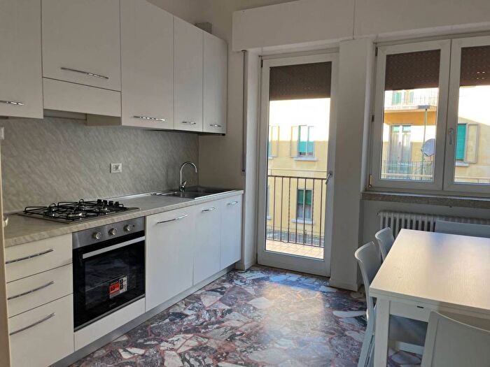 Appartamento con 5 locali in affitto in Via Giuseppe Parini, Piscine San Paolo, Vicenza