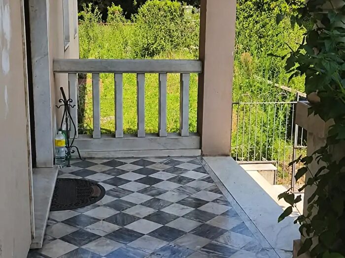 Casa con 5 locali in vendita in Carrara