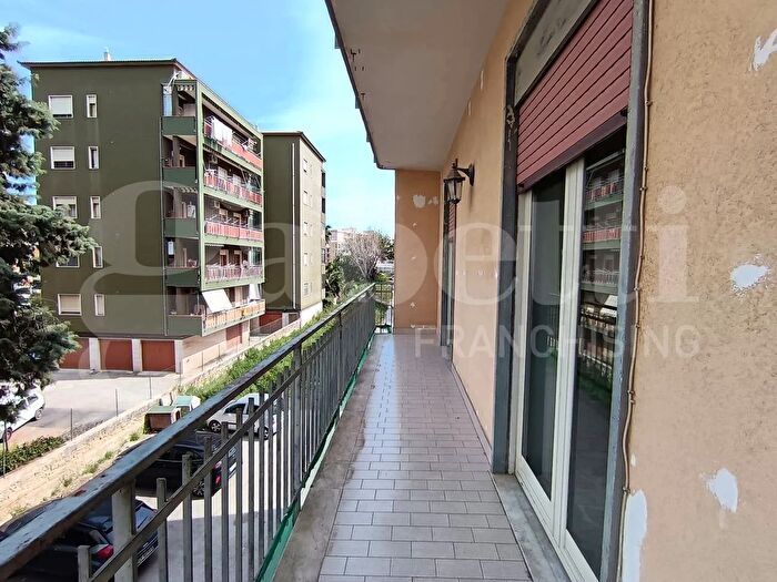 Appartamento con 5 locali in vendita in Siracusa