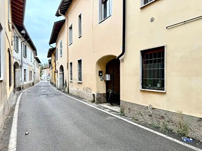 Appartamento bilocale in vendita in Via Don Sebastiano Colleoni, Robbiate