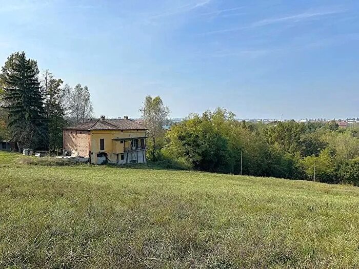 Casa con 9 locali in vendita in Mondovi