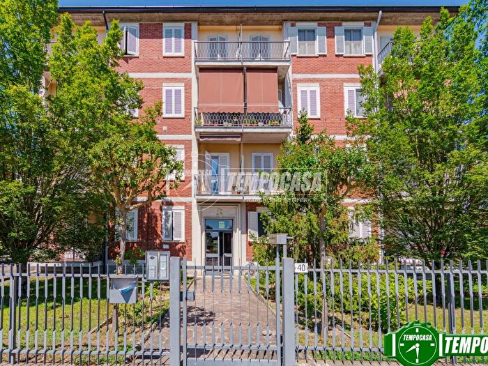 Appartamento trilocale in vendita in Via Francana, Pavia