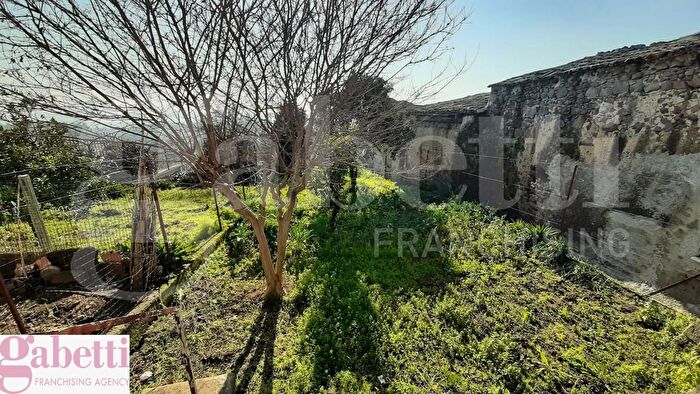 Casa in vendita in Casamostra Snc, Teano