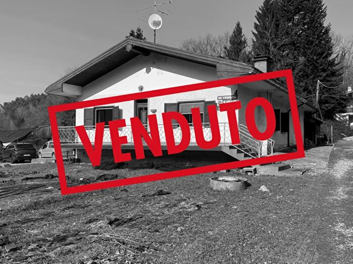 Casa con 5 locali in vendita in Nimis