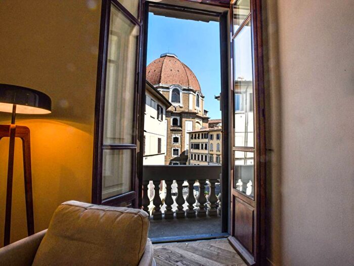 Appartamento con 5 locali in affitto in Via del Giglio, Santa Maria Novella, Firenze