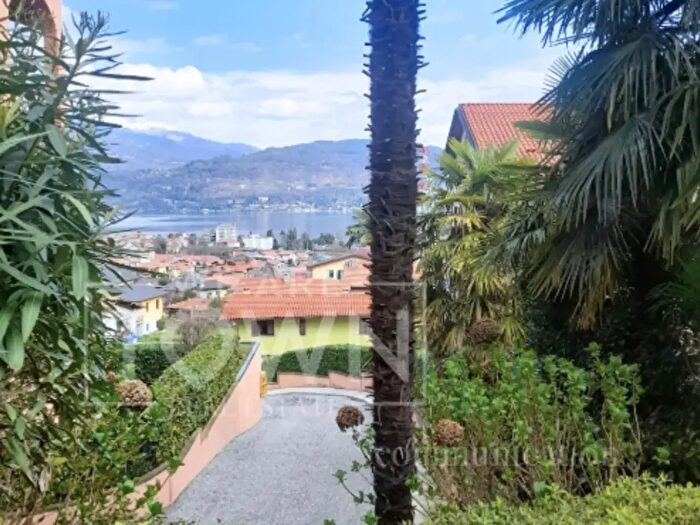 Appartamento trilocale in vendita in Via Bertarello, Baveno