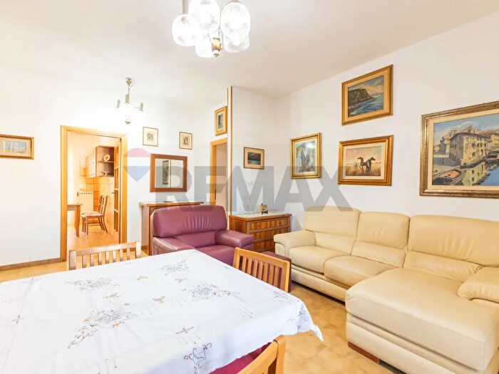 Appartamento con 5 locali in vendita in Via Antonio Pacinotti, Porto Torres