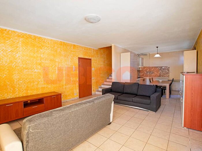 Casa con 6 locali in affitto in Centro, San Pietro Viminario