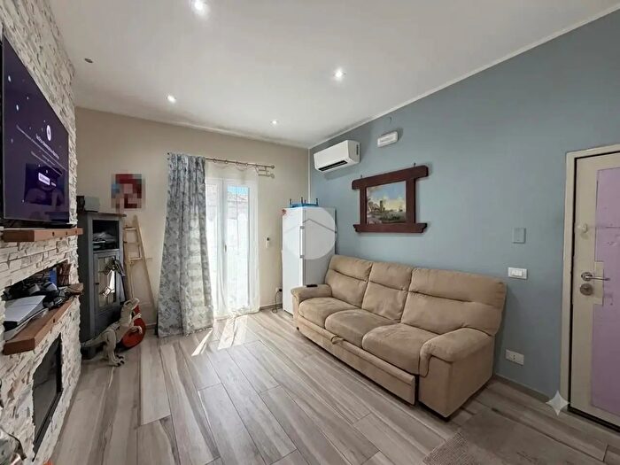 Appartamento trilocale in vendita in Via Colonna Rotta, Palermo