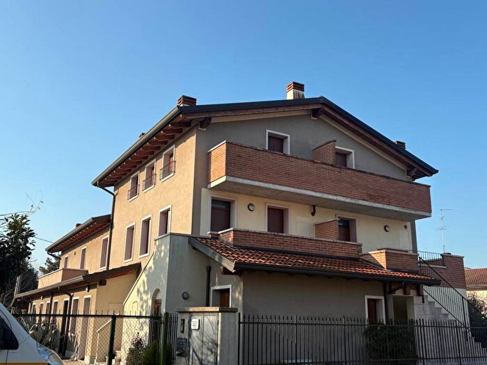 Appartamento bilocale in affitto in Via Enrico Toti, Centro, San Giovanni Lupatoto