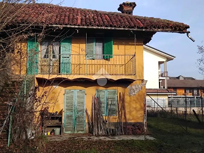 Casa quadrilocale in vendita in Vicolo delle Scuole, Scalenghe