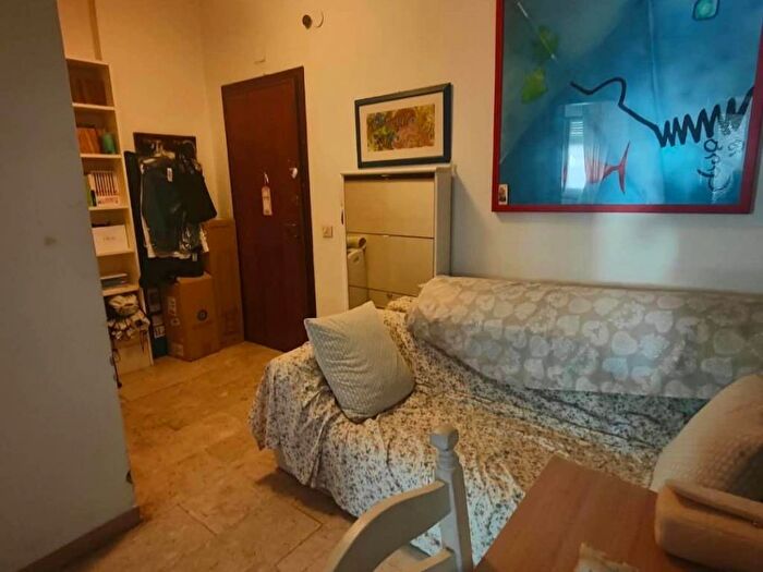 Appartamento trilocale in affitto in Via Giuseppe Garibaldi, Marina di Carrara, Carrara