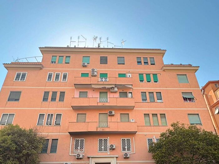 Appartamento trilocale in affitto in Via Ferdinando Palasciano, Monteverde Nuovo, Roma