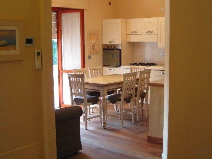 Appartamento trilocale in affitto in via padre ignazio da carrara, Vittoria Apuana, Forte dei Marmi