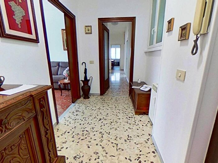 Appartamento trilocale in affitto in Viale Italia, Centro, Ladispoli