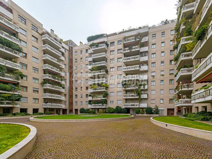 Appartamento trilocale in affitto in Via Giovanni Spadolini, Ripamonti Fondazione Prada, Milano