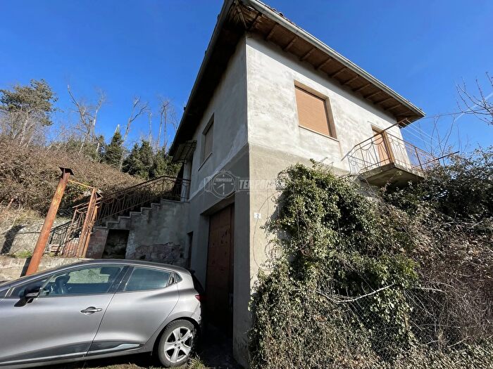 Casa bilocale in vendita in Via degli Alpini, Adrara San Martino