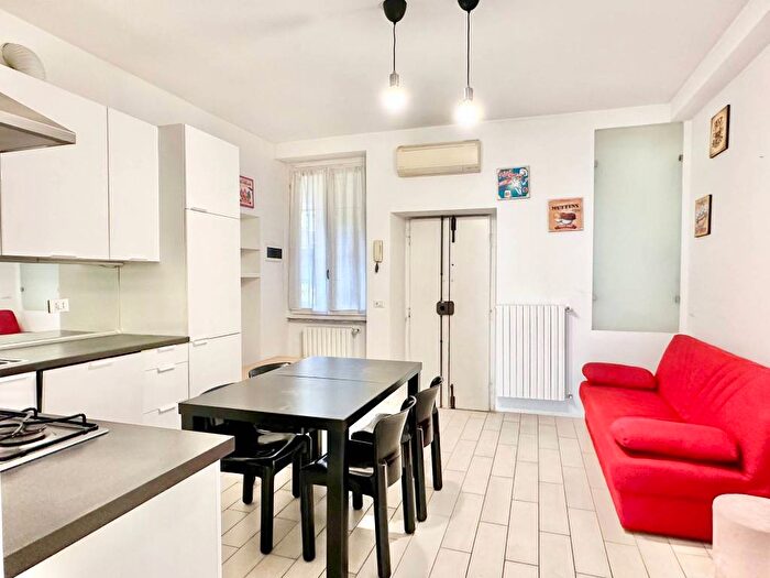 Appartamento bilocale in affitto in Via Fabio Mangone, Corso Genova, Milano