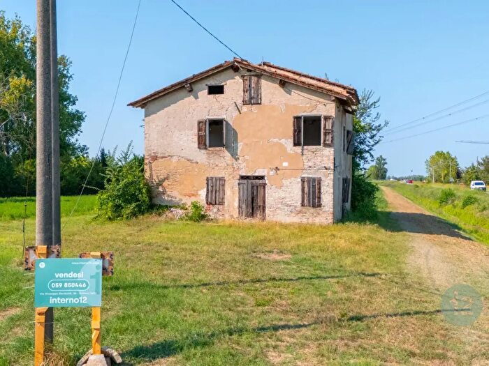 Casa quadrilocale in vendita in Soliera