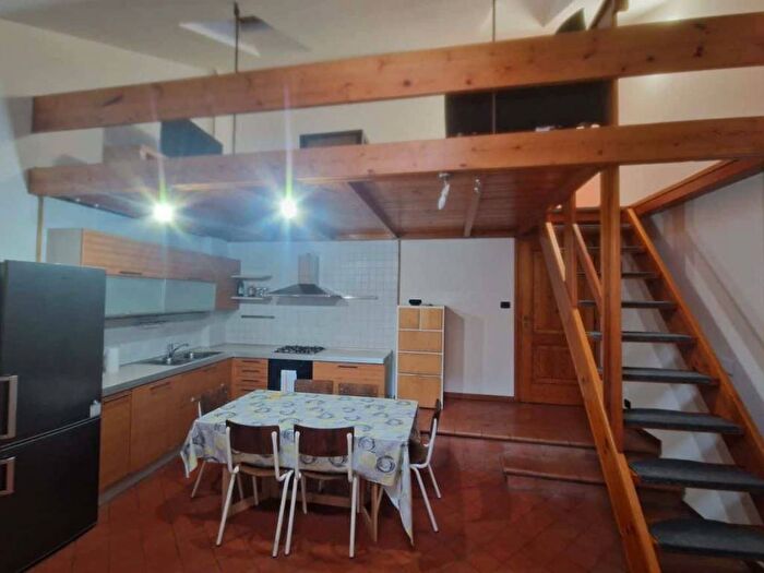 Appartamento trilocale in affitto in Via Mascarella, Irnerio, Bologna