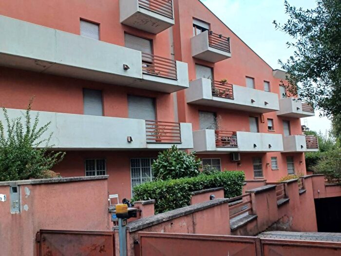 Appartamento trilocale in affitto in Via La Spezia, Ospedale Volturno, Parma