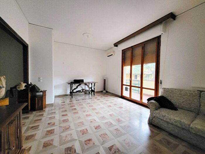 Appartamento quadrilocale in affitto in Via Riccardo Zandonai, Novoli, Firenze