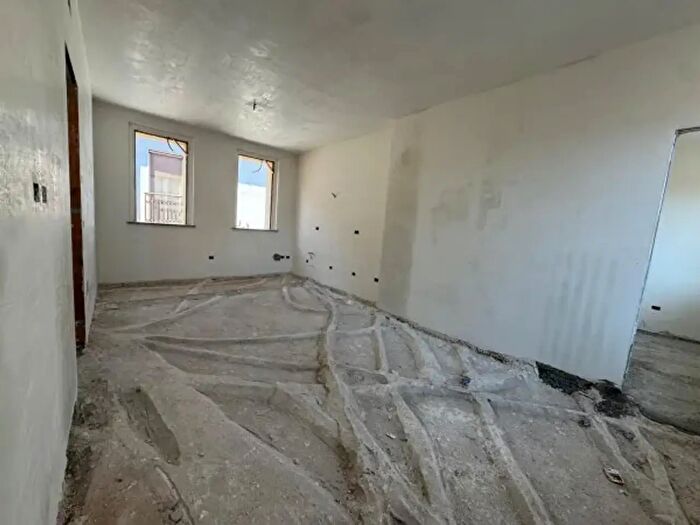 Appartamento trilocale in vendita in Via Marzo, Arluno