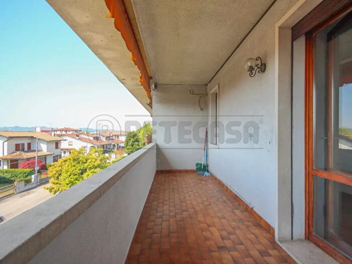 Appartamento con 5 locali in vendita in Via XXIV Maggio, Torri Di Quartesolo