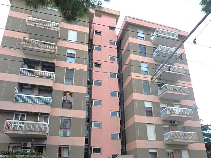 Appartamento quadrilocale in affitto in corso alcide de gasperi, Poggiofranco, Bari